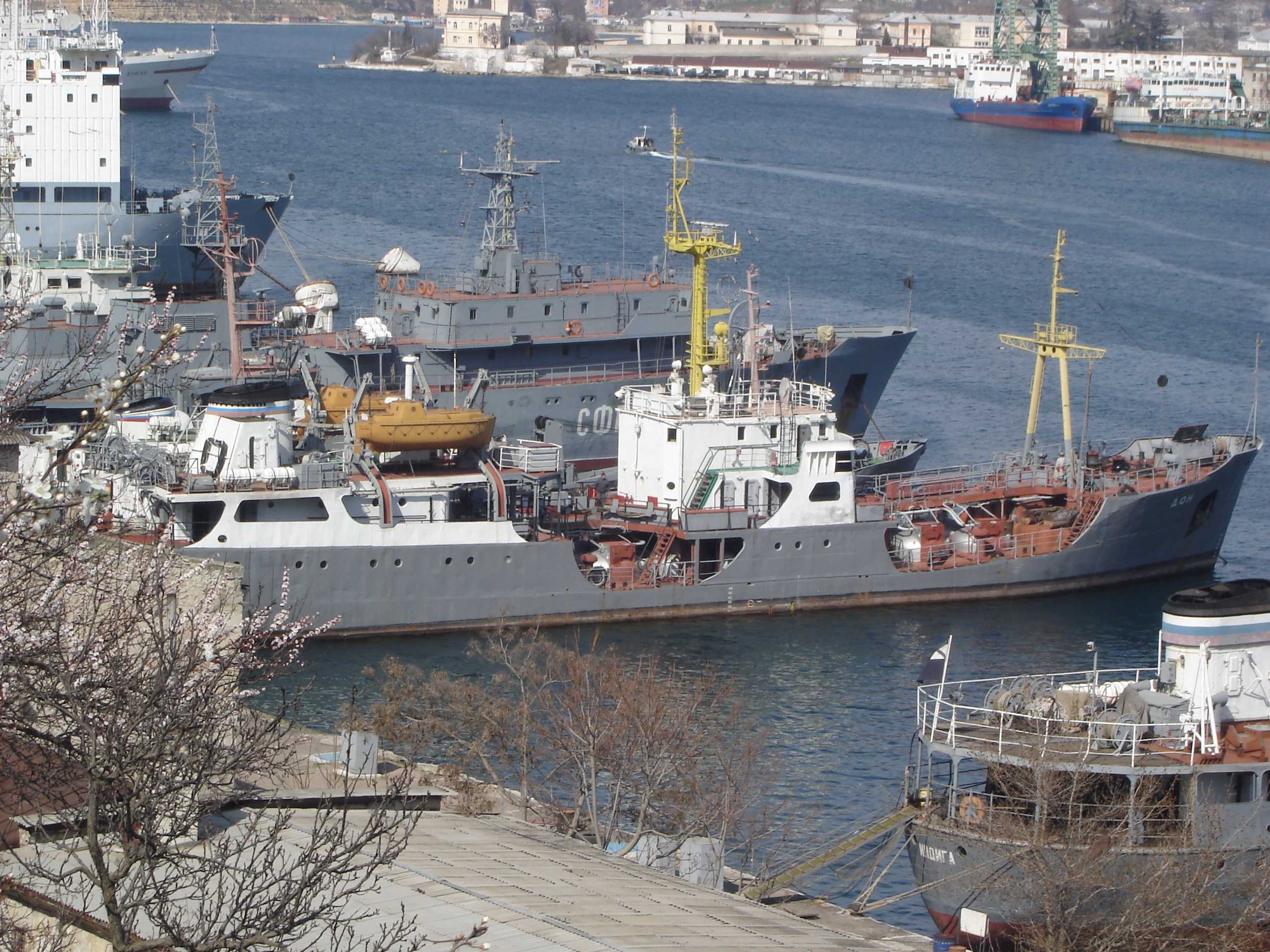 Don - Luza Class (Civil Grey hull)