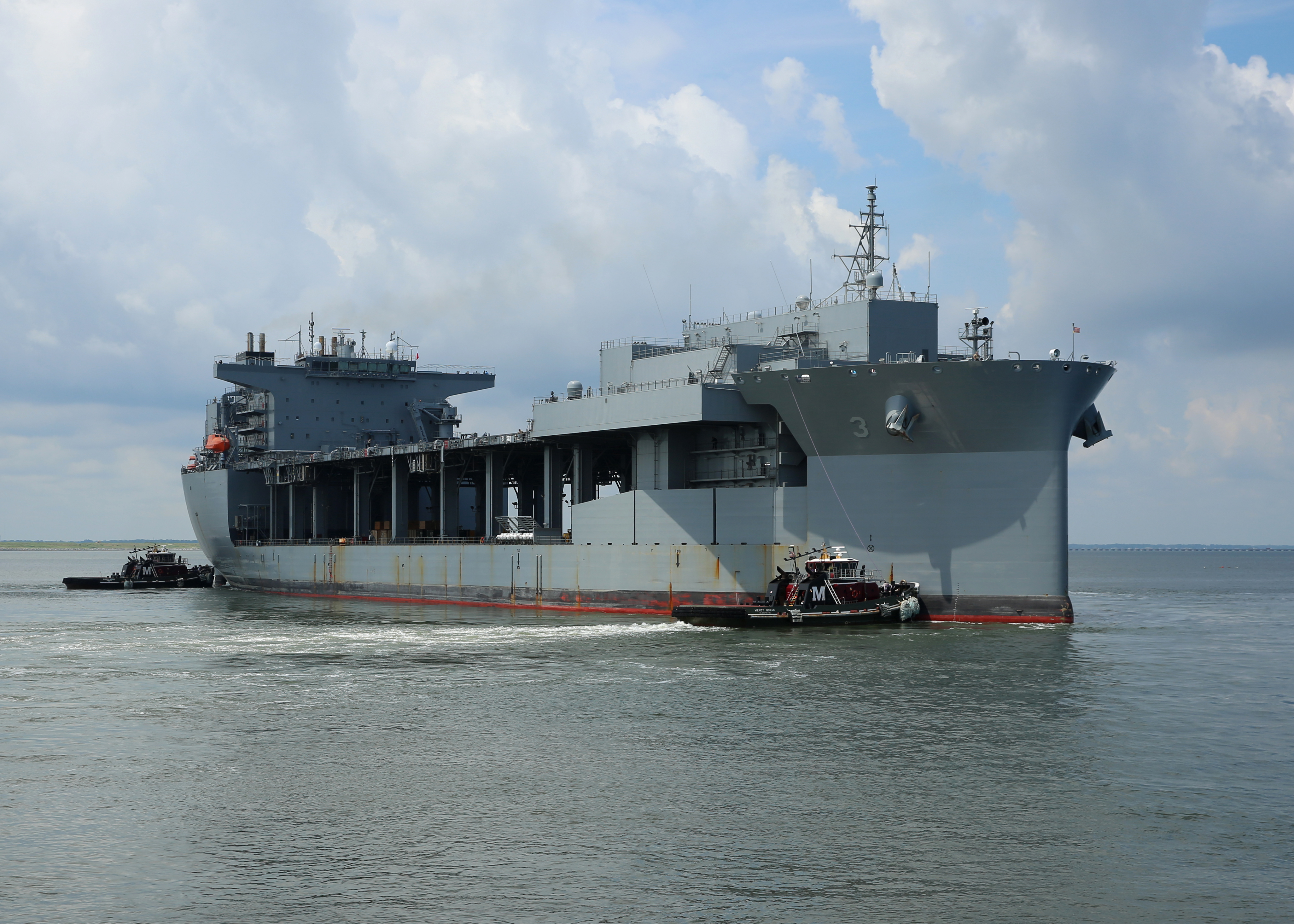 USNS Lewis B Puller